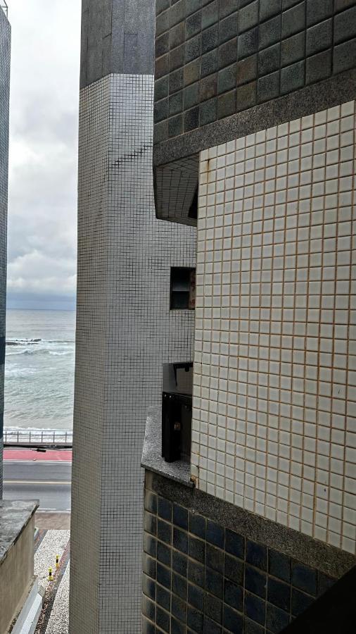 Apartamento Inteiro Frente Ao Mar De Ondina Salvador Eksteriør billede